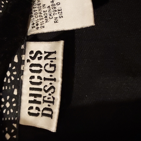 Women's Size 0 Chico's  Black/White  Denim Jacket NWOT - Picture 3 of 11